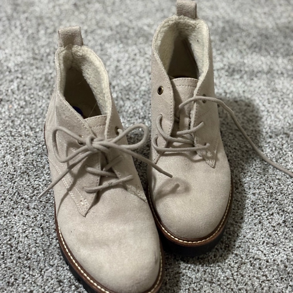 White Mountain Taupe Lace-Up Boots